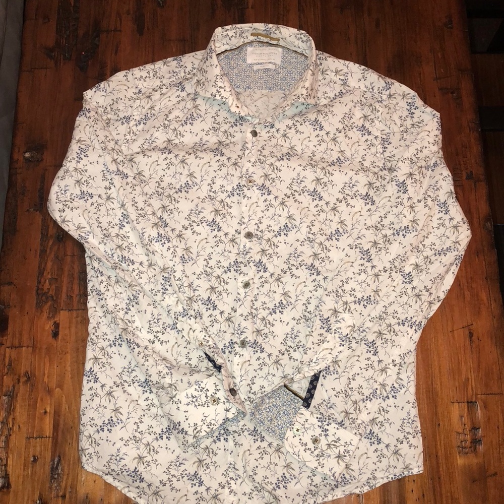 Banana Republic long sleeve button down. LIKE NEW